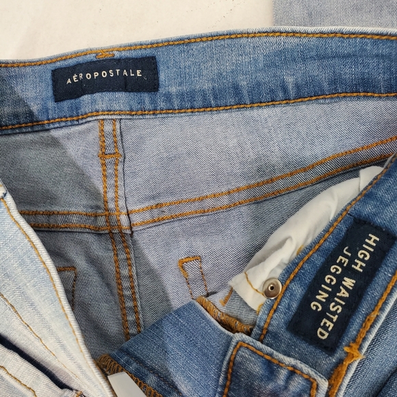 2 Pair Aeropostale High Rise Jeggings SZ 2R Regular and Light Wash High Waisted - Picture 9 of 10